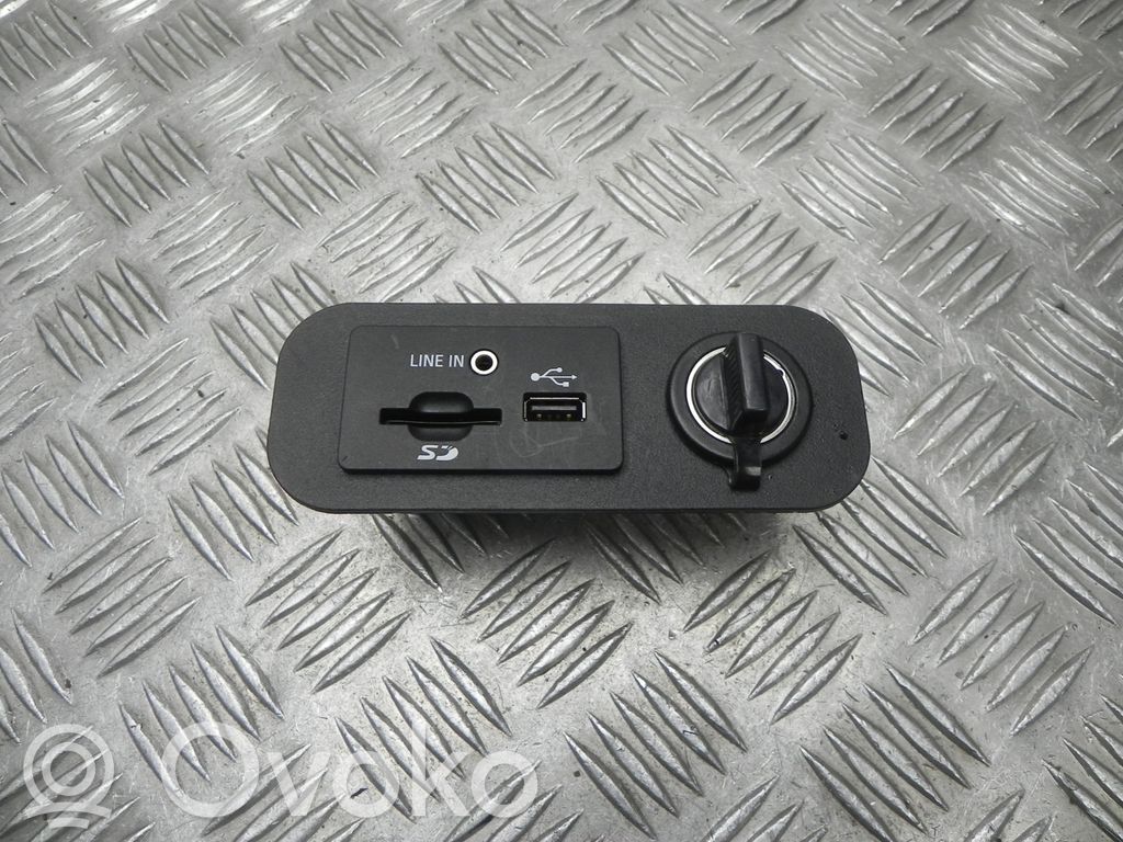 Ford Mustang VI EUR ISO radio connector 