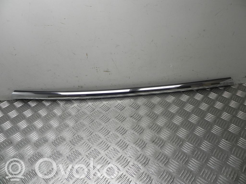 Tesla Model S Apdaila galinių durų (moldingas) 