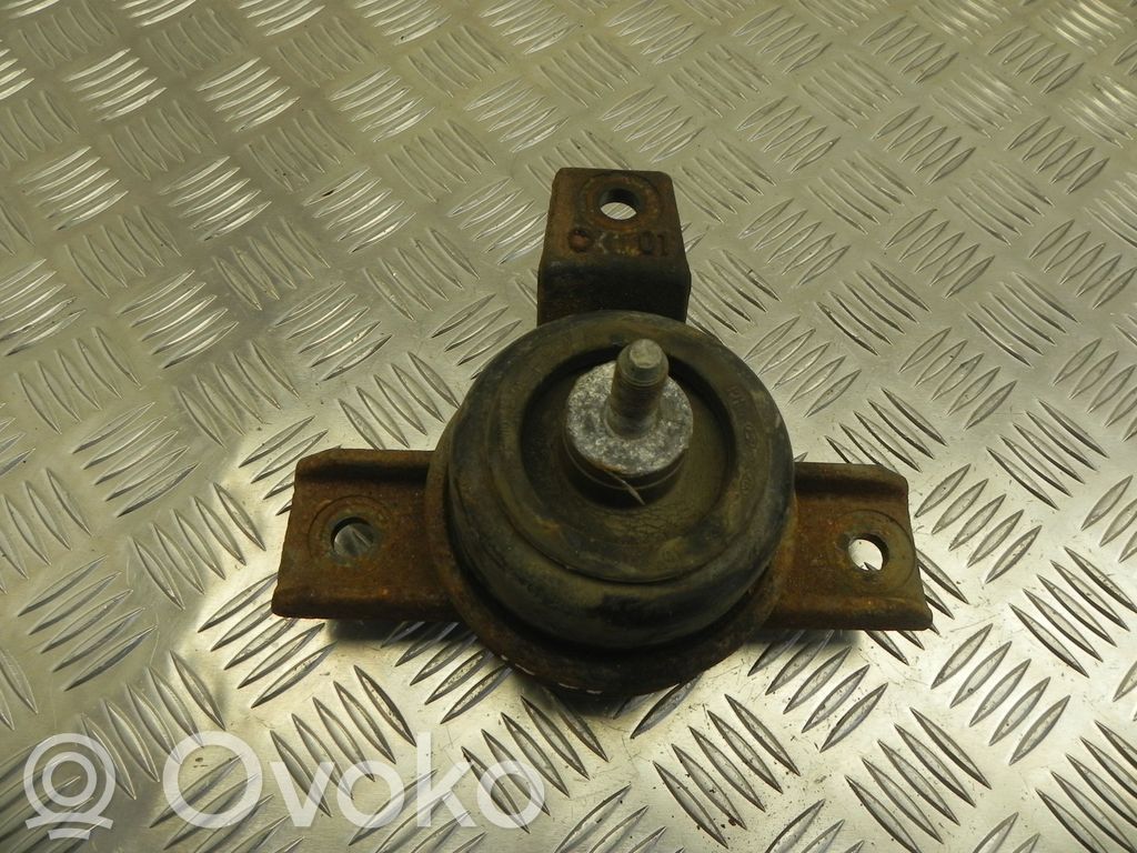 KIA Sorento Engine mount bracket 