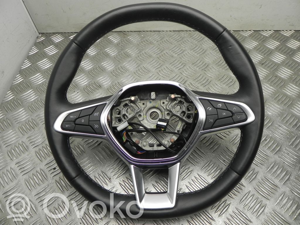 Renault Clio V Ohjauspyörä 