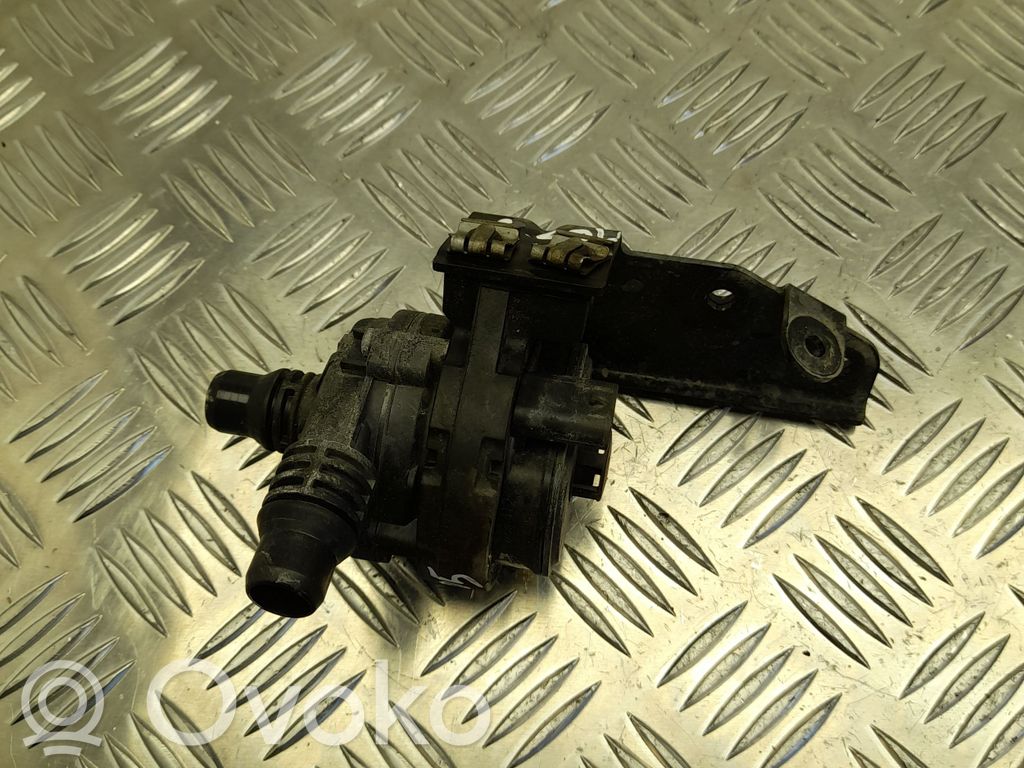 Webasto Kiertovesipumppu   8679885,VD25705