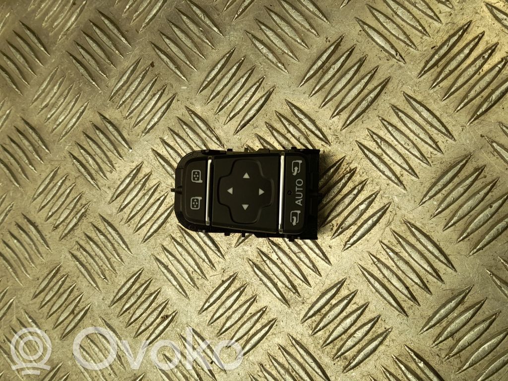 Renault Zoe Electric window control switch 