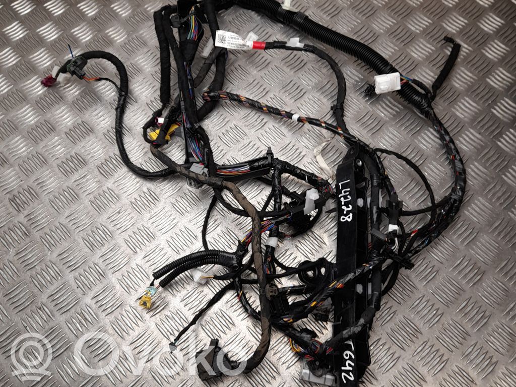 Tesla Model Y Cableado de instalación del motor 