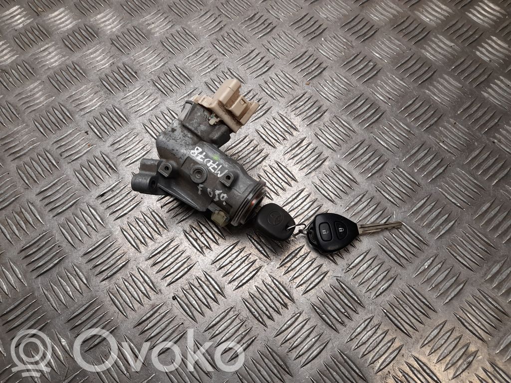 Toyota Hilux (AN10, AN20, AN30) Stacyjka 