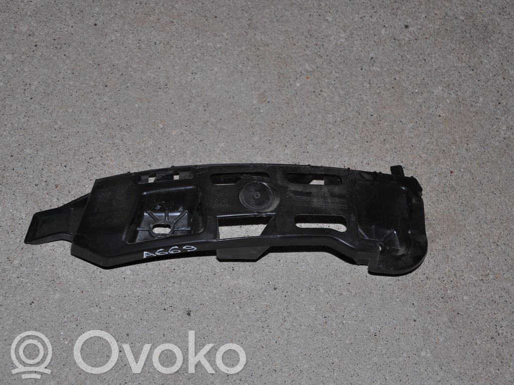 Skoda Superb B8 (3V) Support de pare-chocs arrière