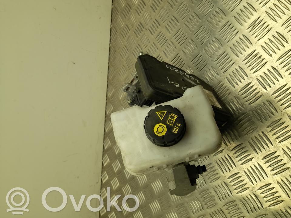 Audi Q7 4M Pääjarrusylinteri 