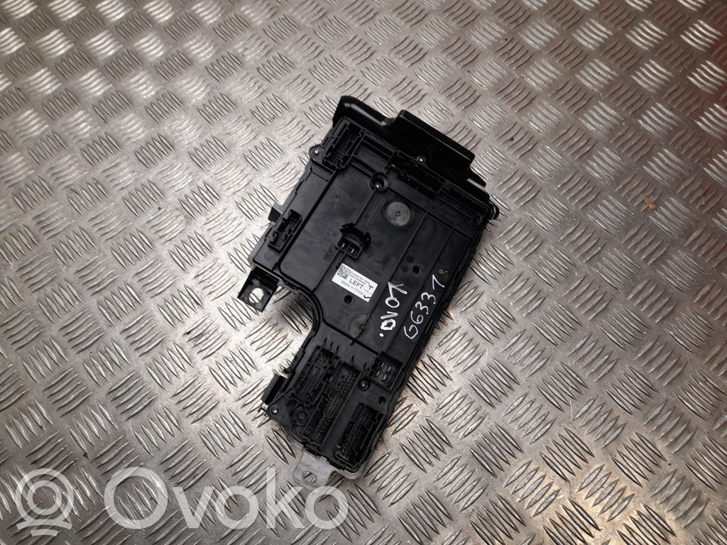Tesla Model Y Saugiklių dėžė (komplektas) 