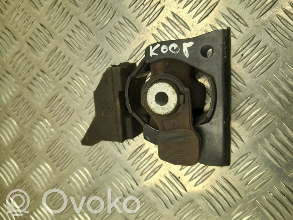 Toyota Auris E180 Variklio pagalvė 