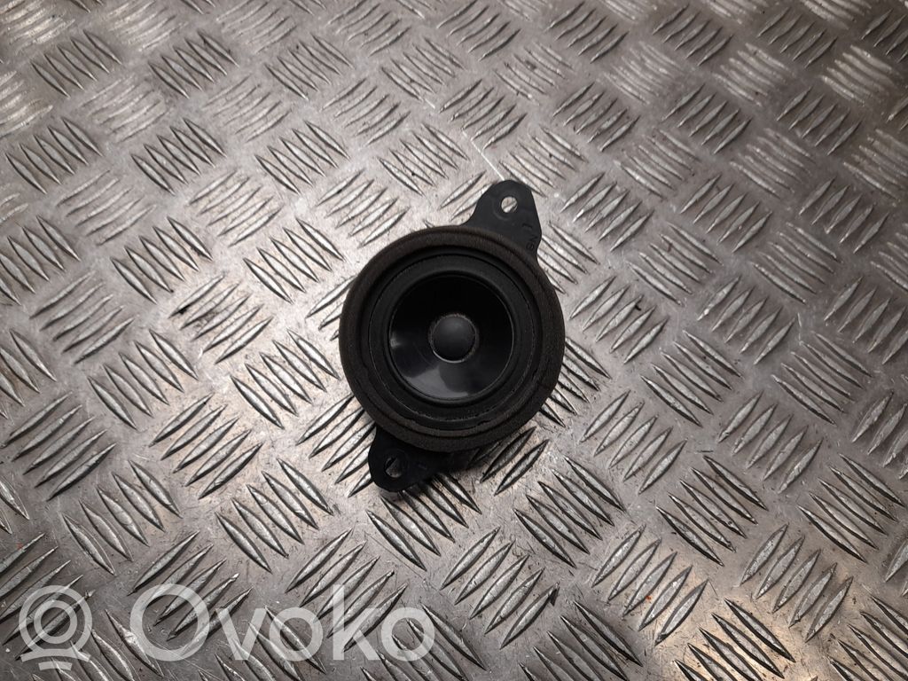 Lexus UX Aukšto dažnio garsiakalbis (-iai) priekinėse duryse 
