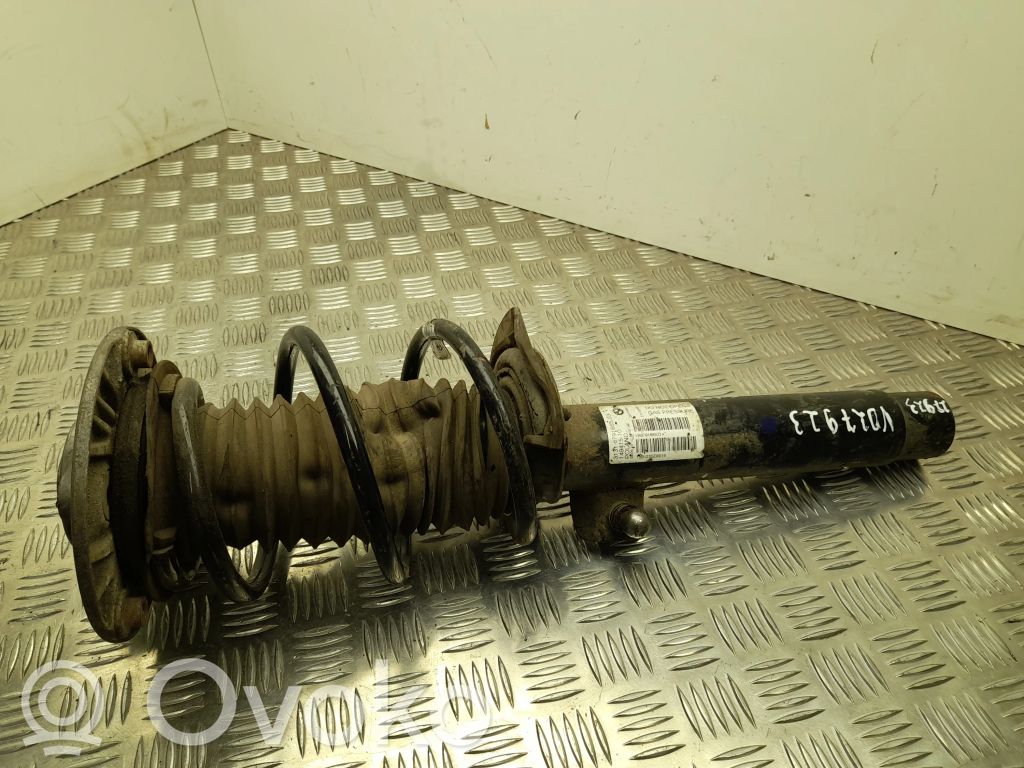 BMW 3 F30 F35 F31 Front shock absorber with coil spring 
