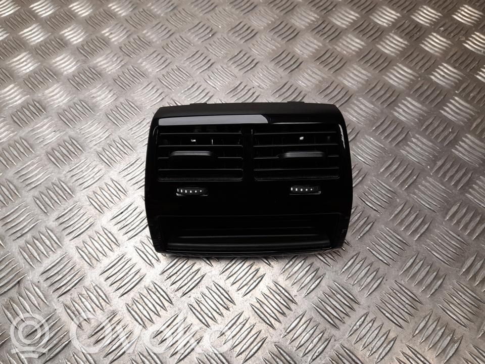 BMW 5 G30 G31 G38 Griglia di ventilazione posteriore 