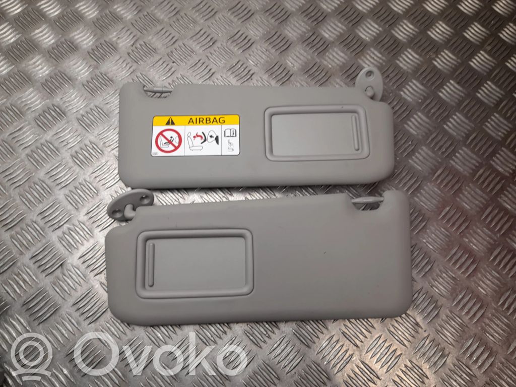 Toyota RAV 4 (XA40) Parasolar