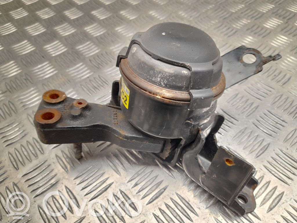 Toyota Yaris Engine mount bracket 