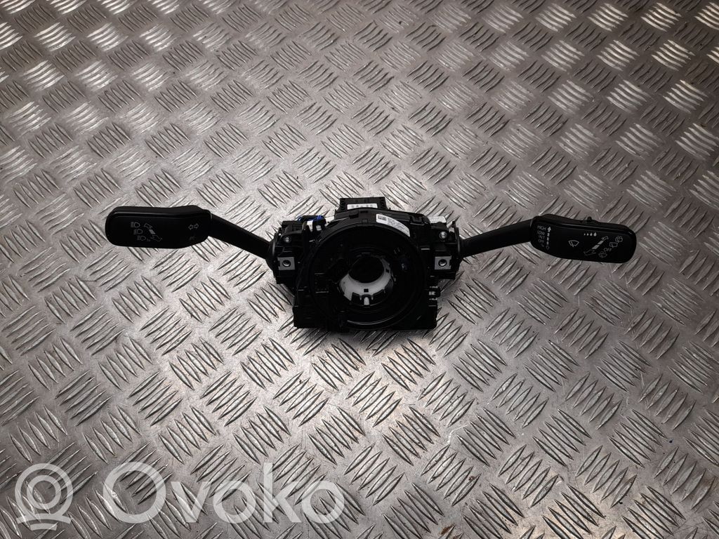 Volkswagen Tiguan Interruptor/palanca de limpiador de luz de giro 