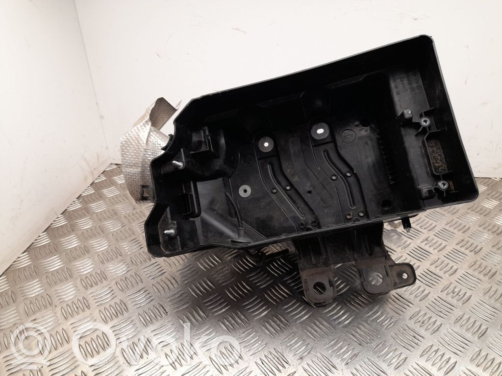 Nissan Juke II F16 Boîte de batterie 
