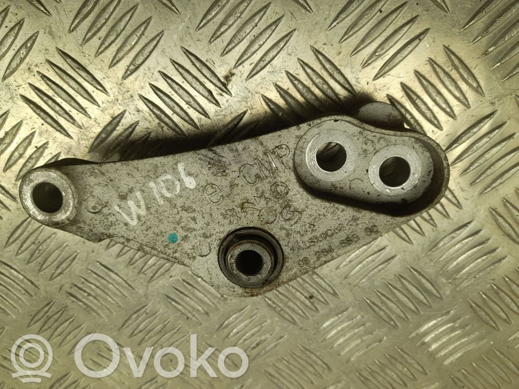 Opel Corsa F Engine mounting bracket 