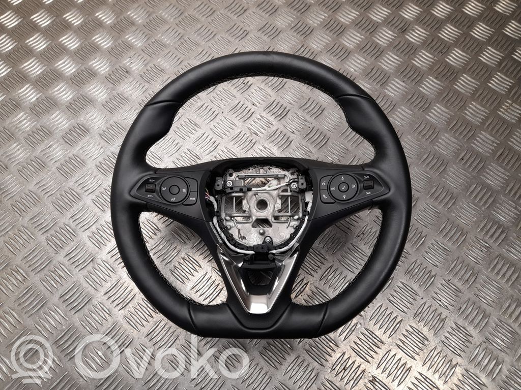 Opel Corsa F Ohjauspyörä 