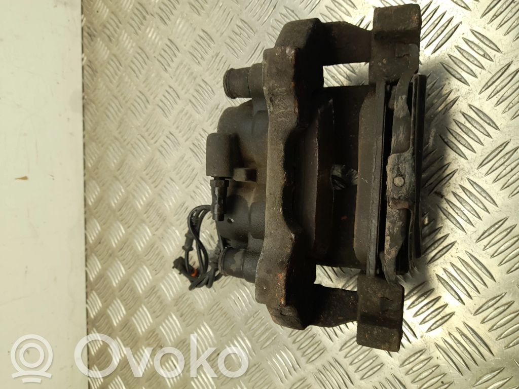 Zacisk hamulcowy przedni   521B,VD31156