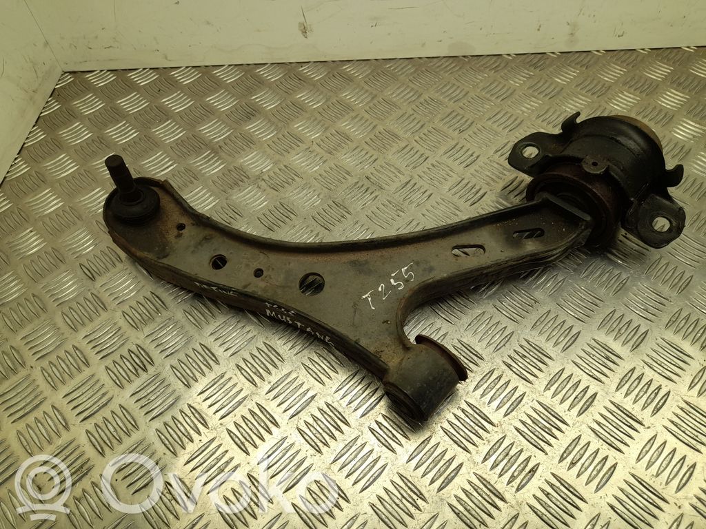 Dolny wahacz przedni   R347D7A,VD31657