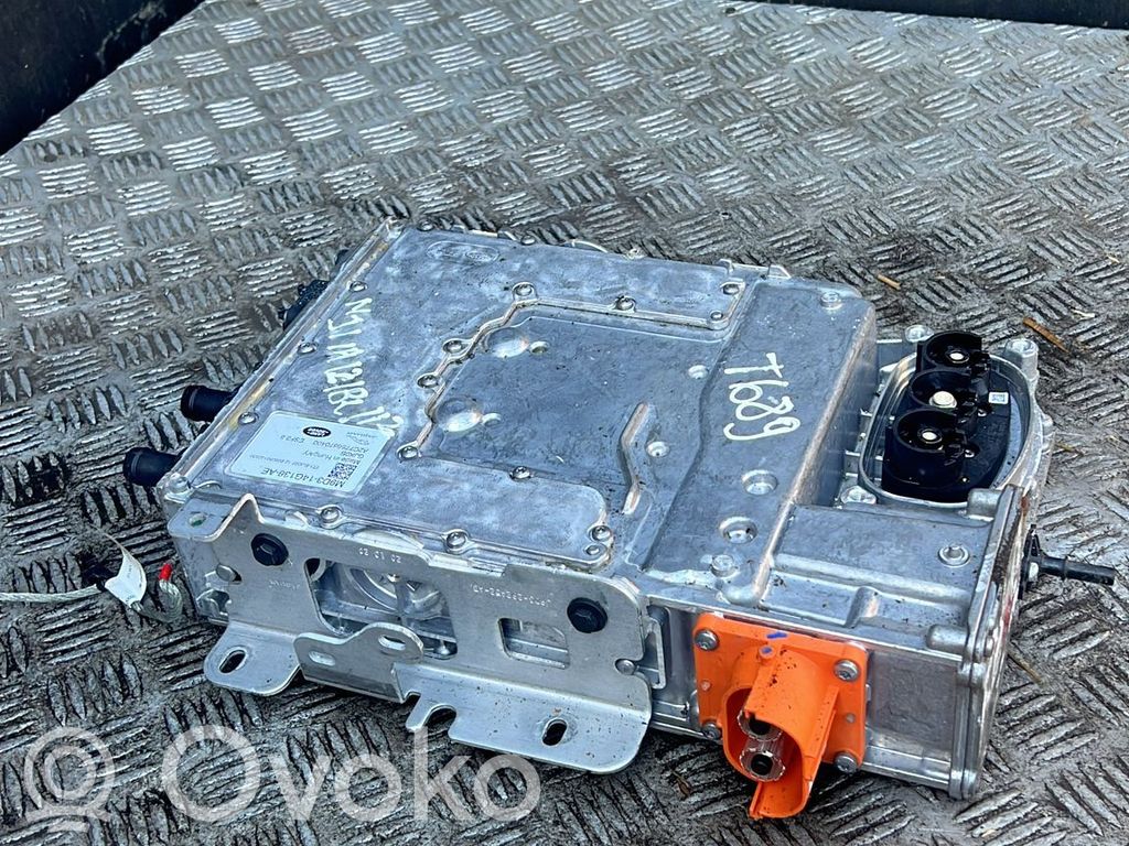 Inversor/convertidor de voltaje   M9D314G138AE,NJ1A2B212