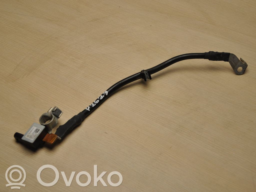 Mercedes-Benz EQA Maakaapeli, akku 