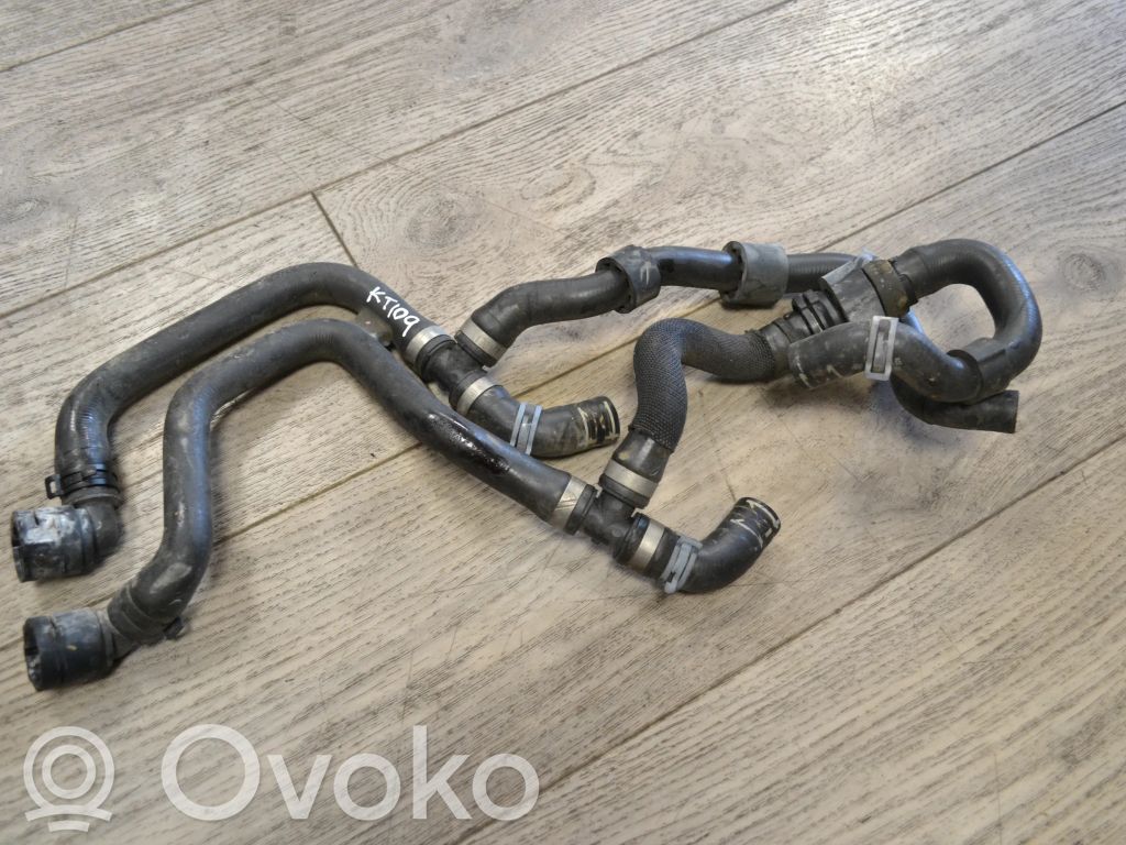 Volkswagen PASSAT B8 Tubo flessibile del liquido di raffreddamento del motore 