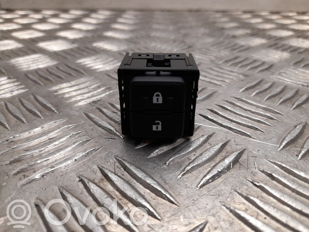 Lexus ES VII XZ10 Central locking switch button 