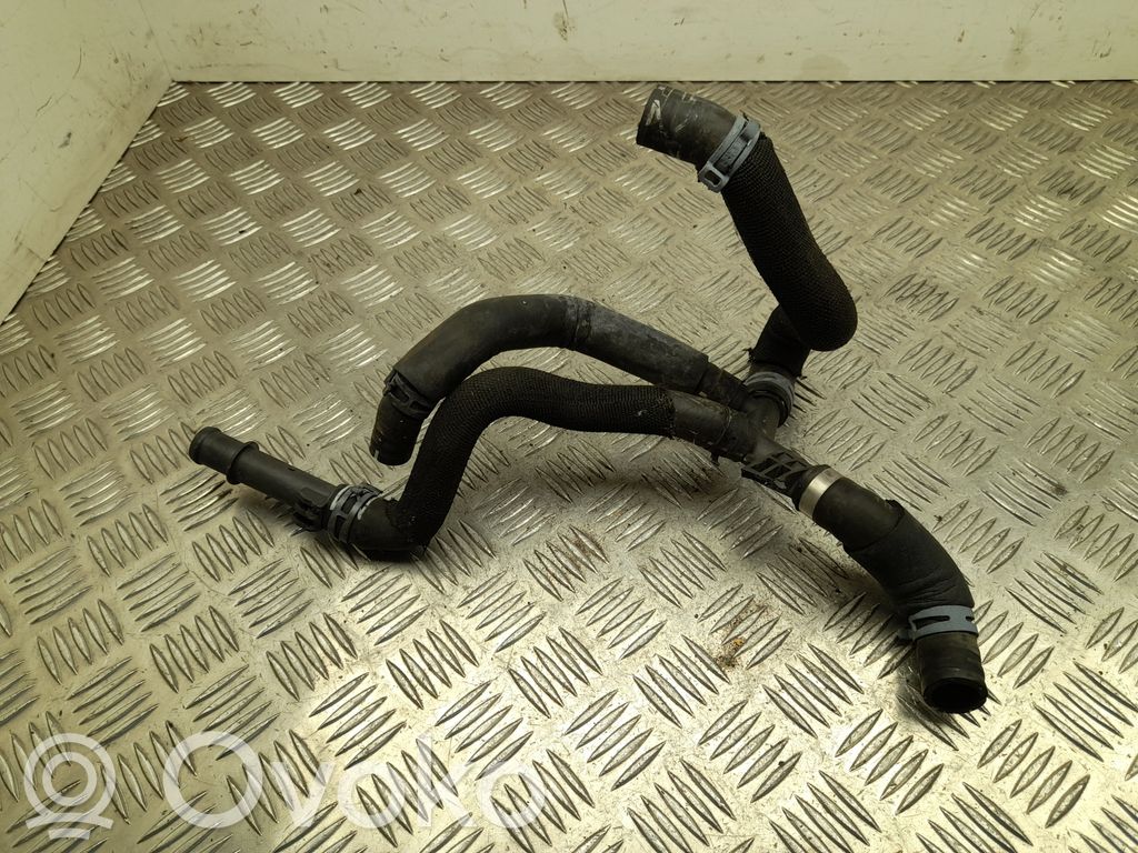 Audi Q8 e-tron Engine coolant pipe/hose 