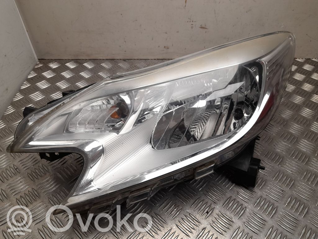 Nissan Note (E12) Headlight/headlamp 