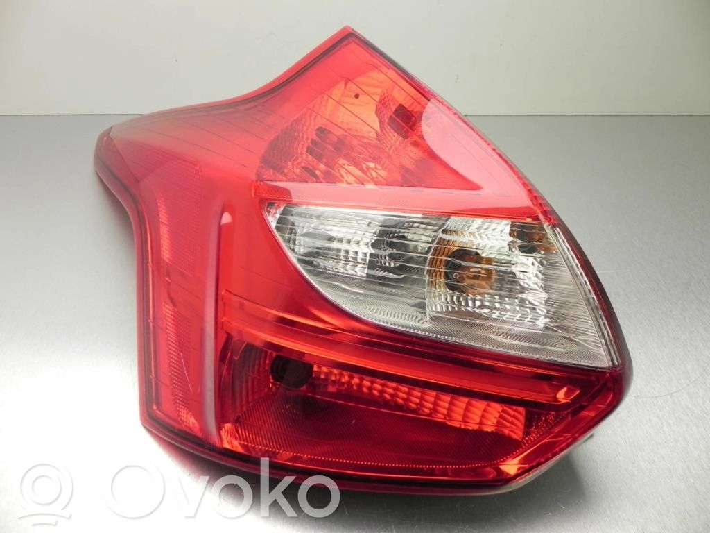 Ford Focus Luz trasera/de freno 