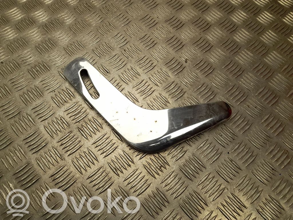 Mercedes-Benz 190 230 W110 W111 Altra parte interiore 