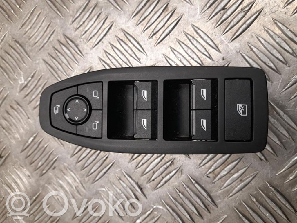 BMW iX1 Electric window control switch 
