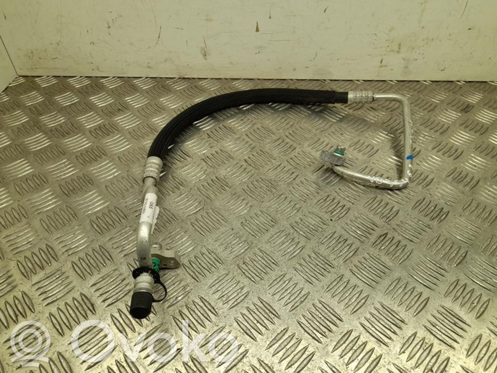 KIA Xceed Ilmastointilaitteen putki (A/C) 