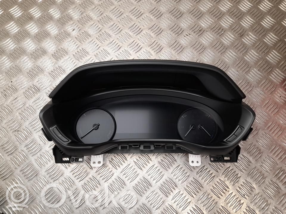 Mazda MX-30 Speedometer (instrument cluster) 