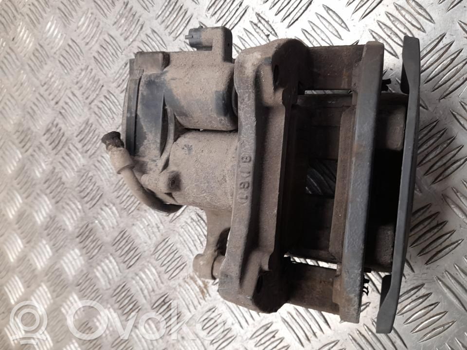 Tesla Model S Задний суппорт 