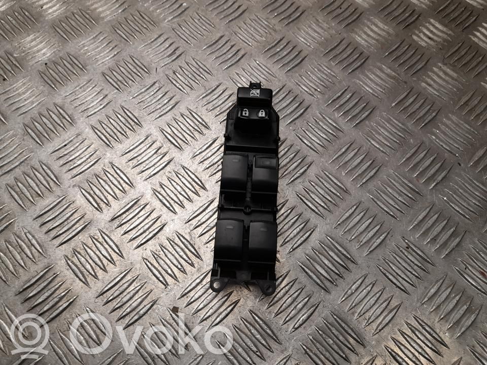 Toyota Prius+ (ZVW40) Przyciski szyb 