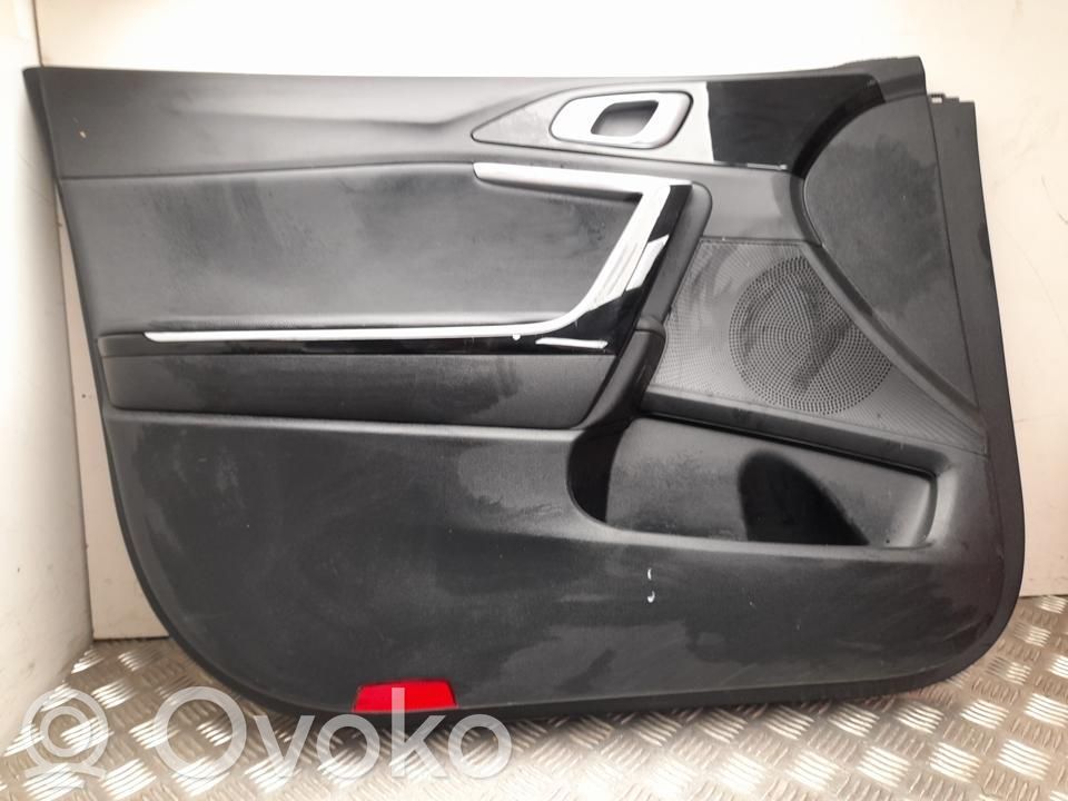 KIA Ceed Etuoven verhoilu 