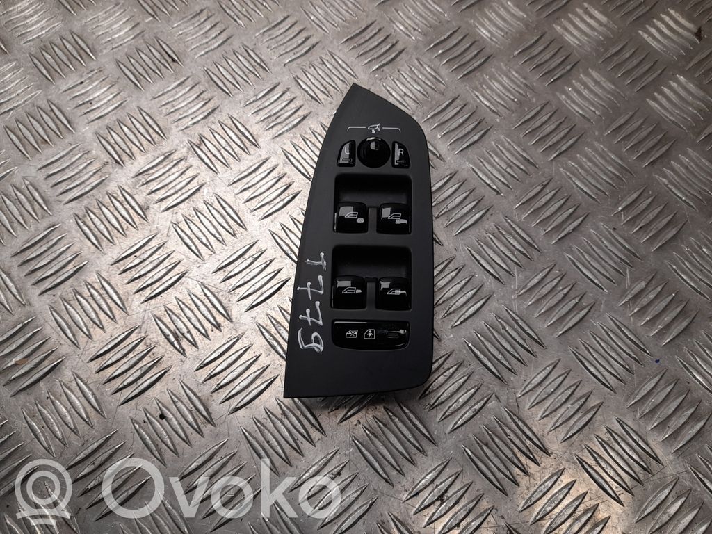 Volvo S90, V90 Przyciski szyb 