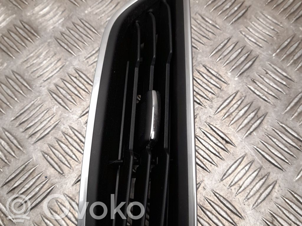 Ford S-MAX Boczna kratka nawiewu deski rozdzielczej 