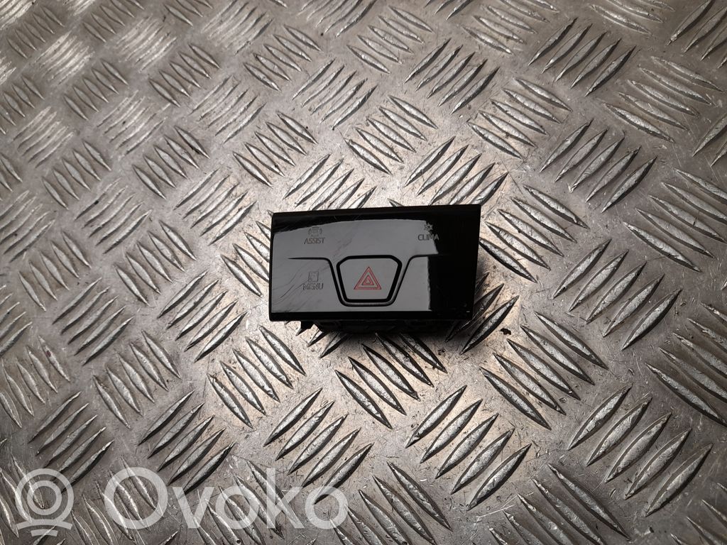 Volkswagen Golf VIII Hazard light switch 