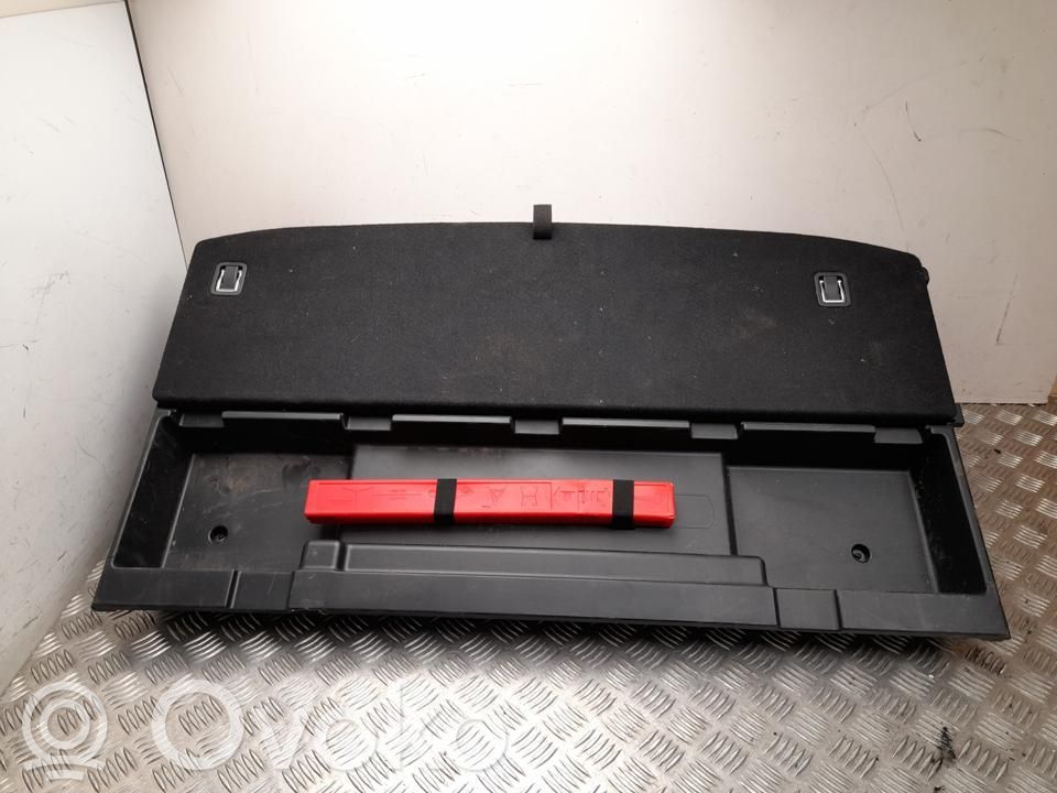 KIA Ceed Įrankių daiktadėžė 