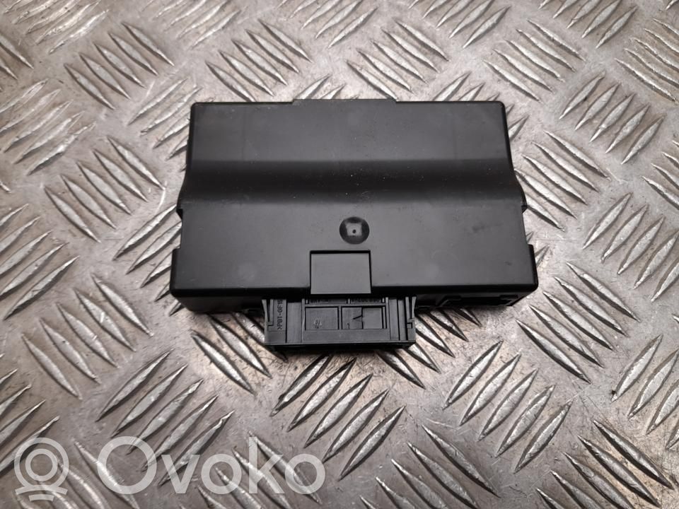 Audi A8 S8 D4 4H Gateway control module 