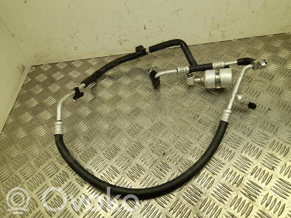 Ilmastointilaitteen putki (A/C)   SC2ES8108210,VD38665