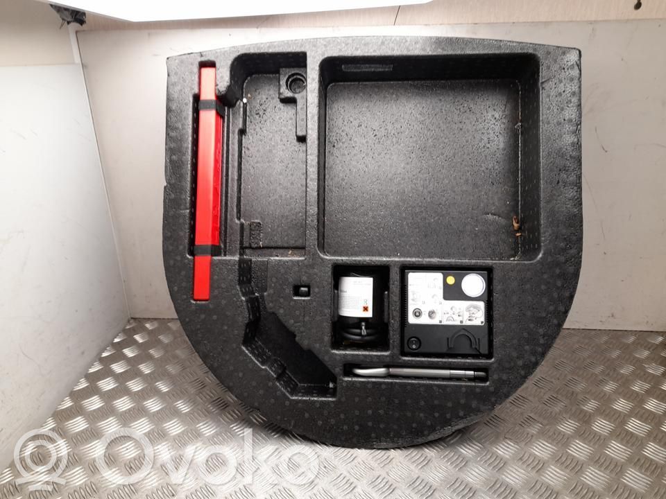 MG ZS Caja de herramientas 