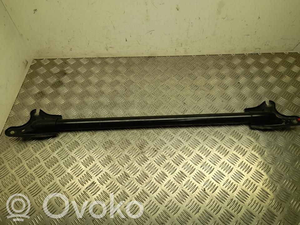 Engine mounting bracket   8889485424,VD38326