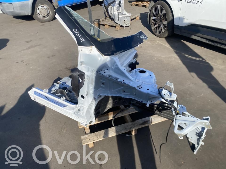 Toyota Yaris Cross Panel lateral delantero 