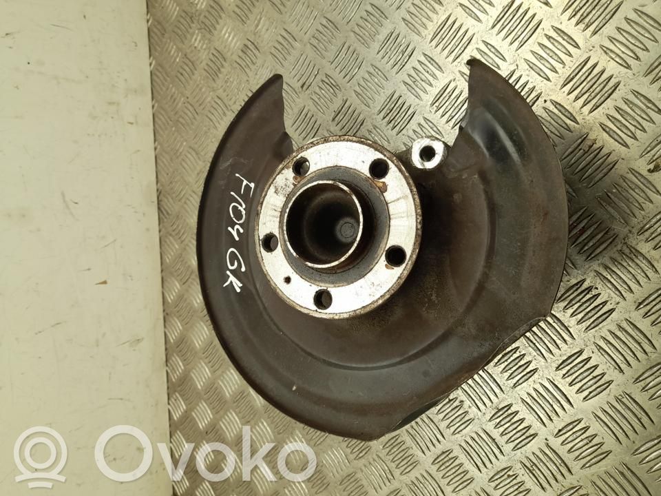 Volvo XC40 Cubo de rueda trasera 