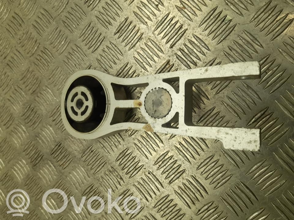 Opel Astra L Soporte de montaje del motor 