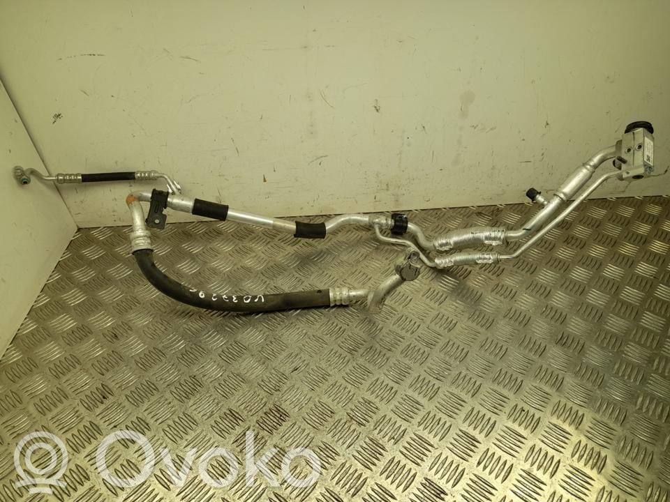 Ilmastointilaitteen putki (A/C)   97775J7500,VD37296