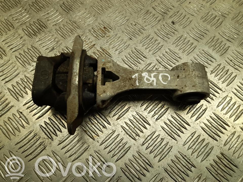 KIA Ceed Moottorin kiinnikekorvake 